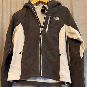 The North Face Women's Black and Cream Puffer Jacket